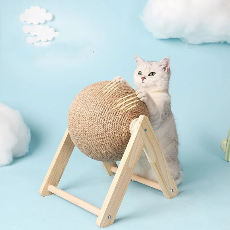 Rascador con forma de bola giratoria para gatos especial para divertir y pulir las garritas de tus peludos